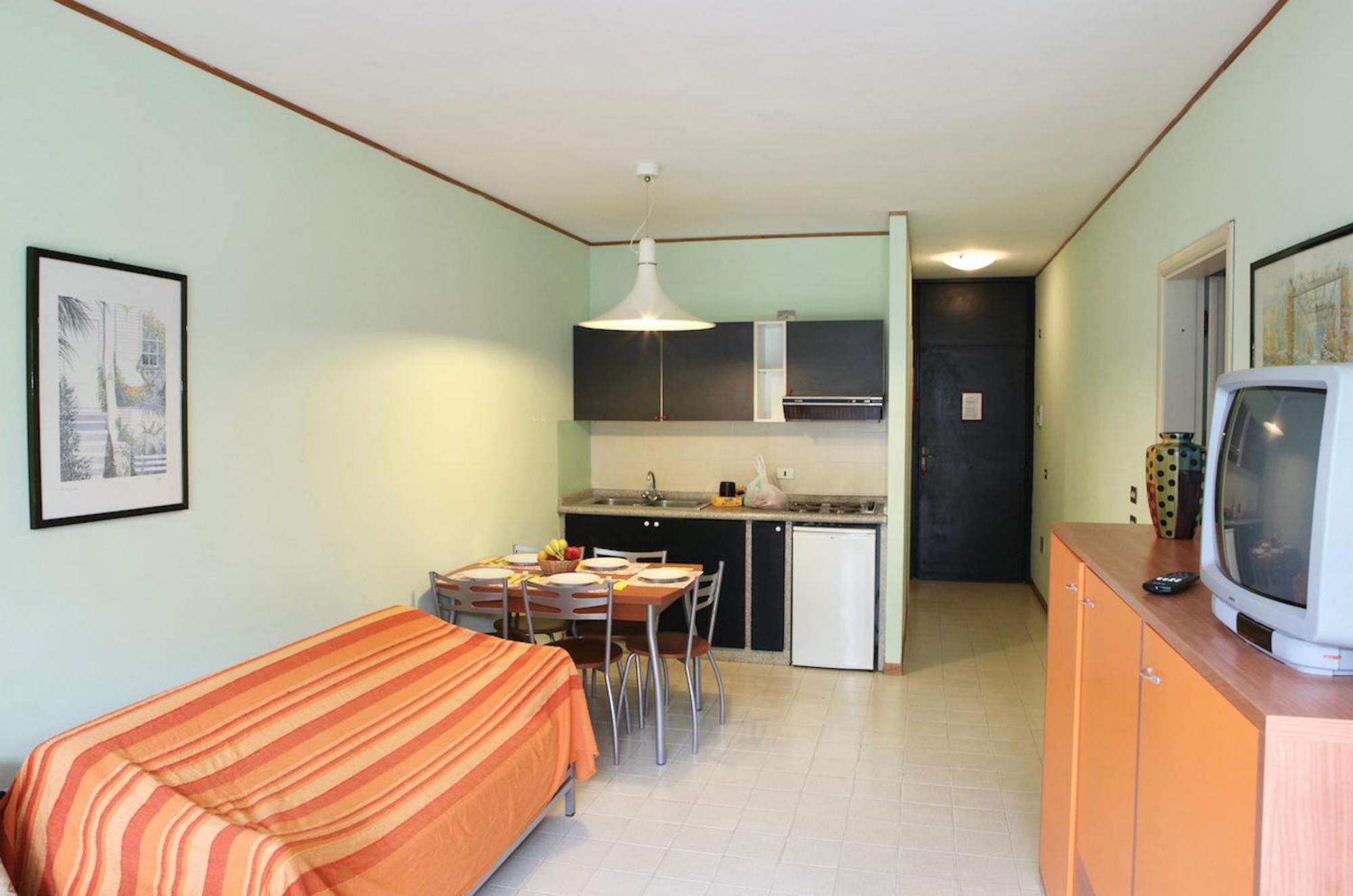 Isstravel, Holiday Homes In Marina Di Bibbona From 400 To 900 Meters From The Sea, Apartments 6 Beds With Private Outdoor Area Экстерьер фото